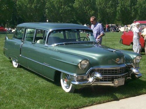  Yeah for some reason I though Cadillac build their own wagons in'55 